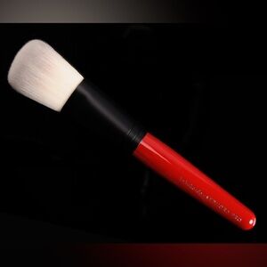 Hakuho-do + Sephora PRO Kusabi Brush